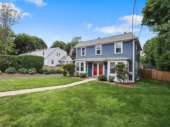 55 Summit St #2, Hyde Park, MA 02136