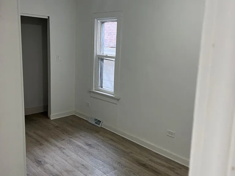 15824 Vine Ave — Photo 5