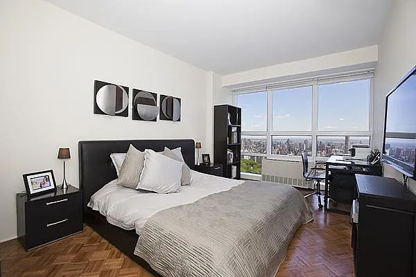 Rented by Park River | media 22