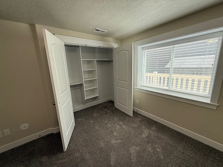 4202 N 400 W — Photo 26