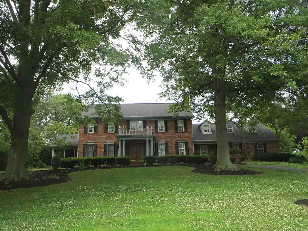 3101 Hudnall Ln photo 1