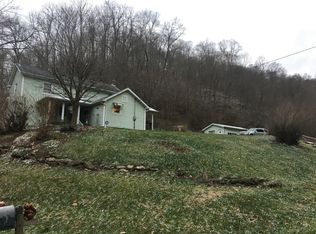 51225 Cats Run Rd, Powhatan Point, OH 43942