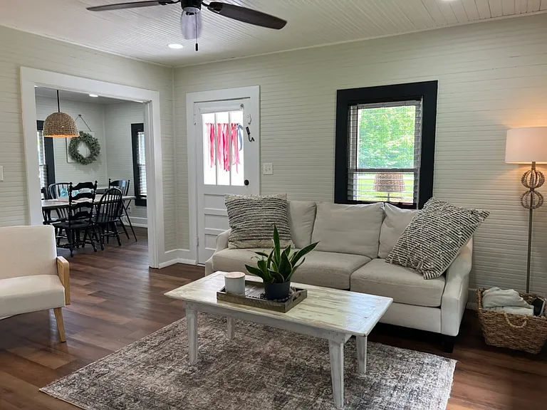 8615 Snow Hill Rd — Photo 18