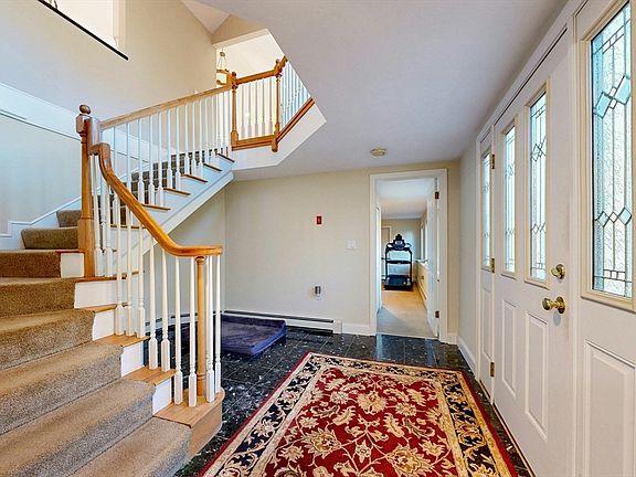 3rd image of 14 Baltzer Dr