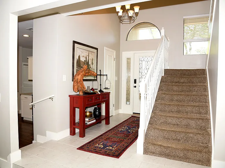416 Aruba Way — Photo 3