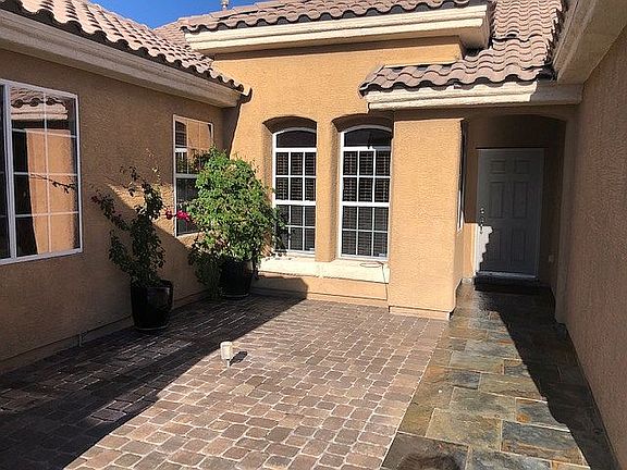 3rd image of 5064 Walbrook Ln