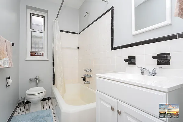 Sold by Keller Williams Realty Landmark II | media 14
