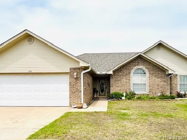 1915 6th Ave NW, Ardmore, OK 73401
