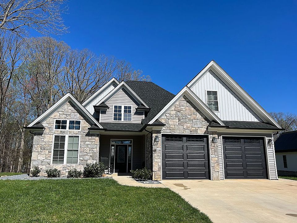 1st image of 404 Alta Ln