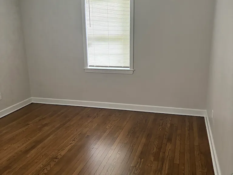 1079 Bonnie St — Photo 10