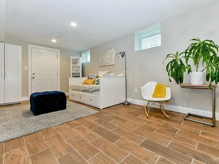 210 Cedar St #1 — Photo 18
