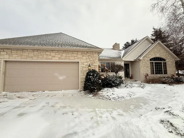 1036 Cedar ST STREET, Hartford, WI 53027