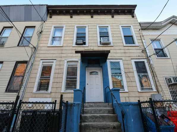 531 28th Street image 1 of 25