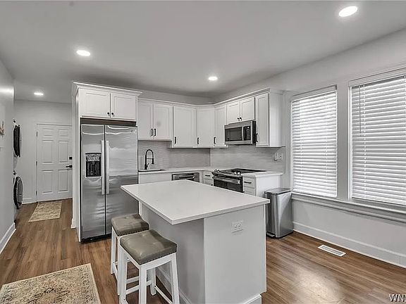2nd image of 286 Carolina St #B