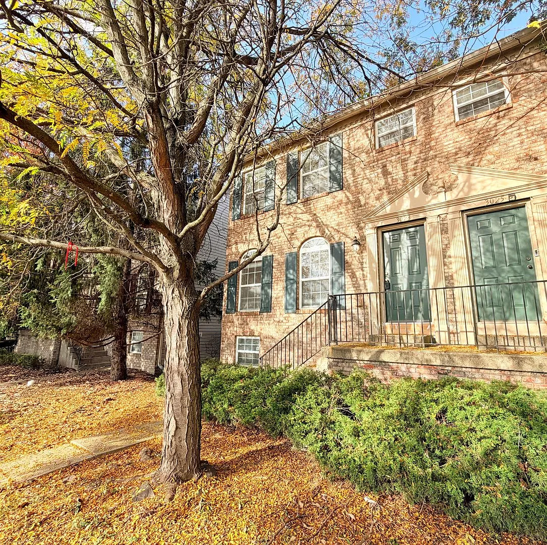 Now Showing: 3 Bedroom / 2.5 Bathroom Located At 3023 Skylar Ln. — Photo 2
