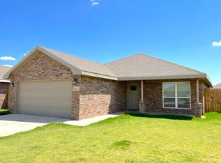 8613 10th Pl, Lubbock, TX 79416