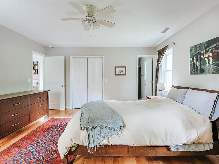 930 Saint Charles Ave — Photo 20