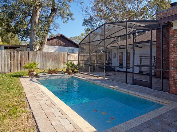 Sparkling Salt Water Pool