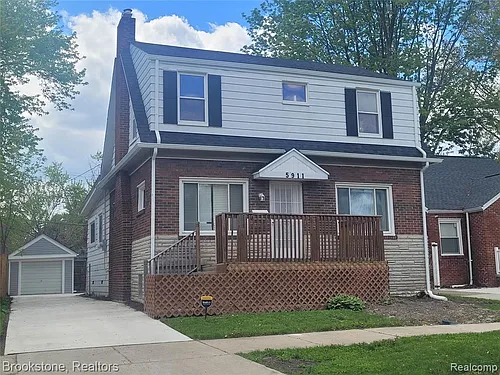 5911 Radnor St Photo 1
