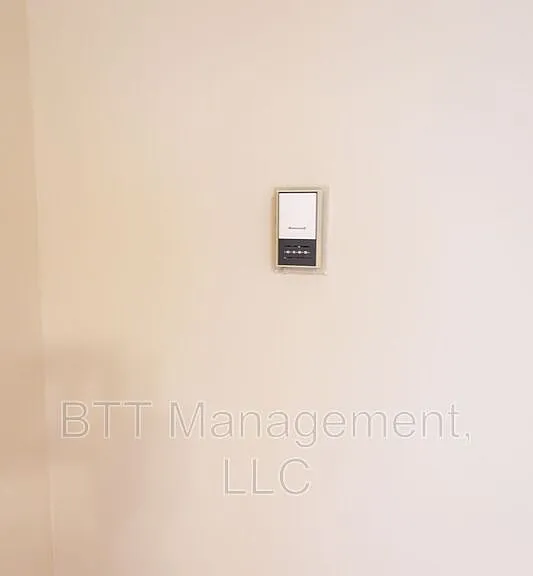 8311 Garland Ave #6 — Photo 3