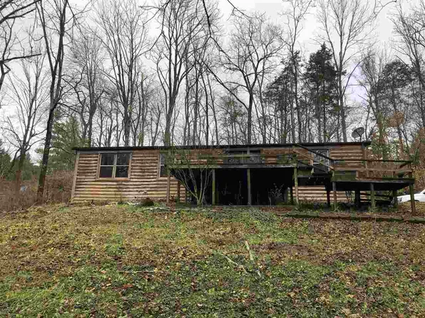 53 Pleasant Dr, Liberty, IN 47353