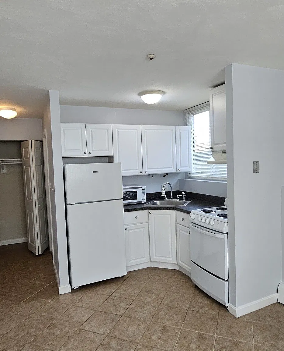 101 Waite St — Photo 4