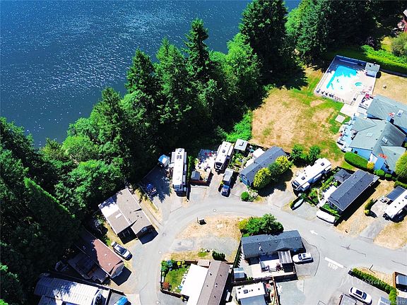3rd image of 3115 Elsie Lake Cir