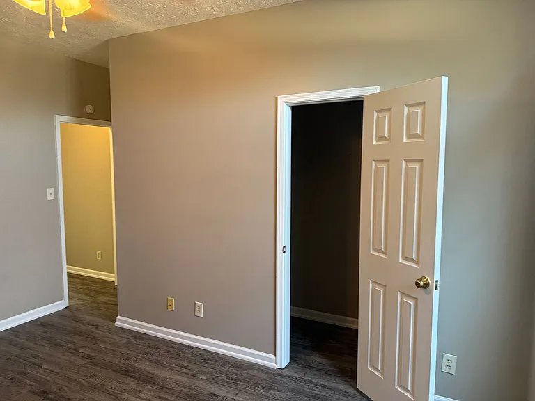 1944 Woodrun Dr — Photo 26