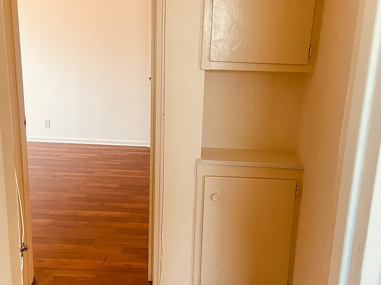 12921 Oxnard St #11 — Photo 2