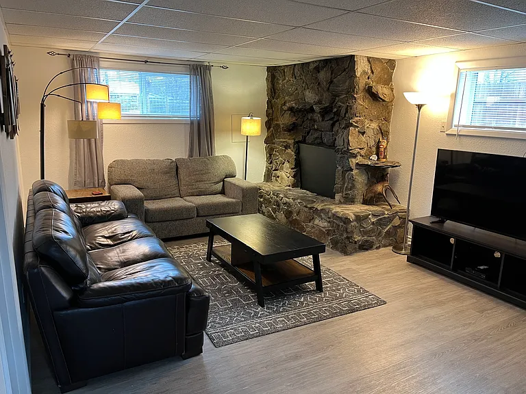 2902 Strawberry Rd #2 — Photo 6