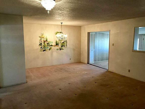 5th image of 5929 Cabrillo Dr