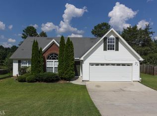 4132 Rocks Ln, Loganville, GA 30052