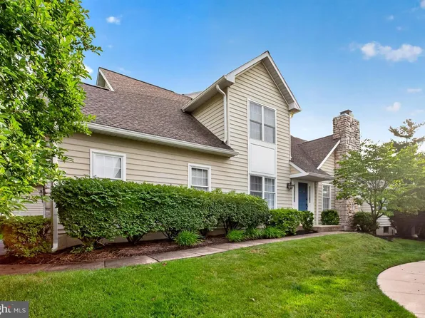 129 Birkdale Dr, Blue Bell, PA 19422