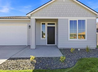 1205 18th St, Benton City, WA 99320