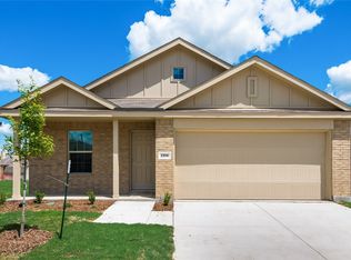 2106 Mobile St, Ennis, TX 75119