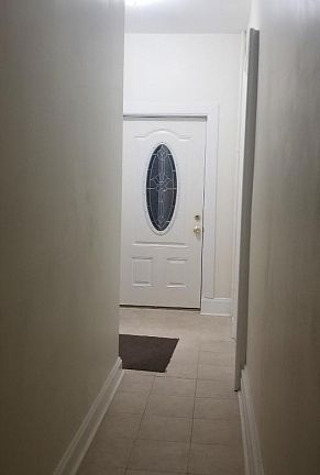 4th image of 563 Argyle Ave