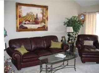 2865 W Via Lindo Dr, Rialto, CA 92377