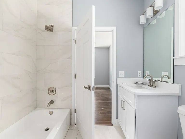 420 NW 3rd Ave #1 — Photo 10