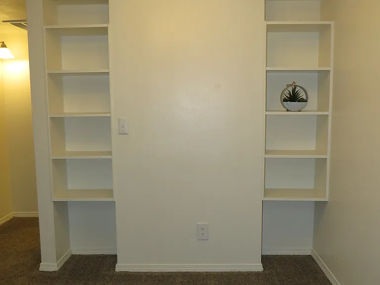 Shadowtree Apartment Homes — Photo 74