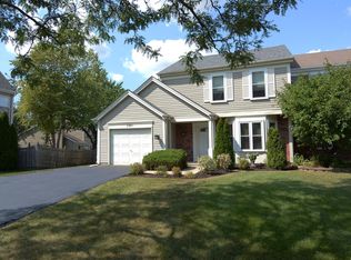 791 Trinity Ct, Carol Stream, IL 60188