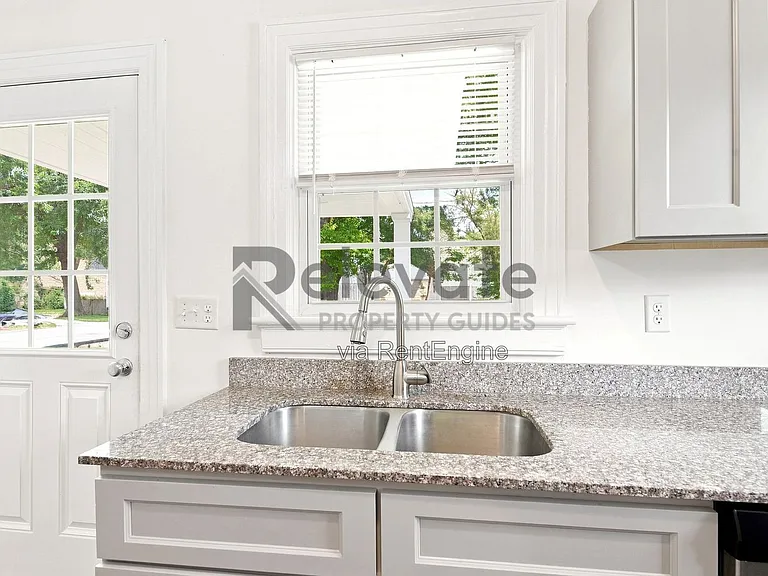 400 Dupuy Ave — Photo 7