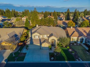 10282 N Sterling Ln, Fresno, CA 93730