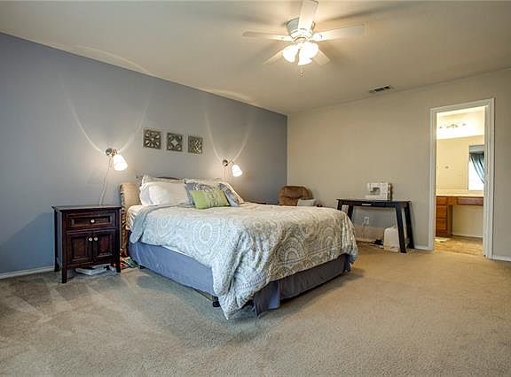 4th image of 14701 Forest Hollow Dr