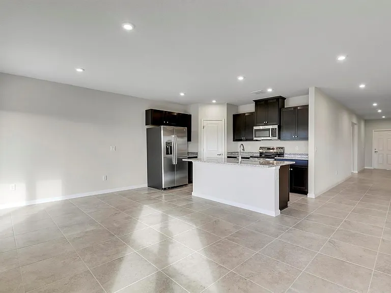 15404 SW American St — Photo 12