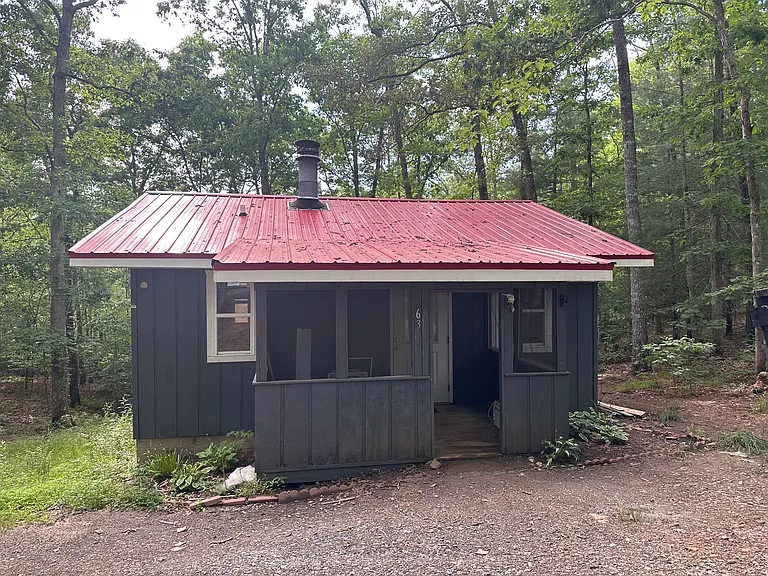 63 Smith Ln — Photo 1