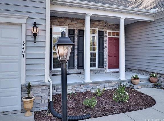 3rd image of 3267 Newland Ct