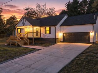 610 Lawrence St, Etowah, TN 37331