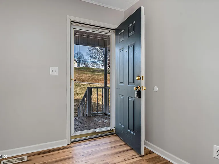 133 Paynetown Rd — Photo 6