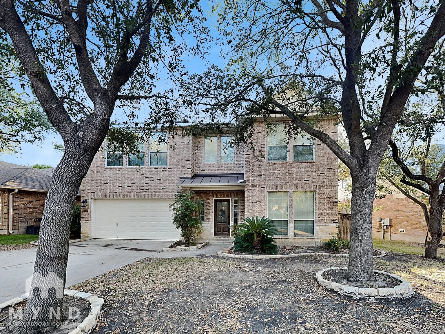 4 bed, 3.5 bath, 2941 sqft, $2,469 — Photo 2