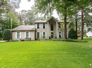 50983 Partridge Woods Dr, Granger, IN 46530